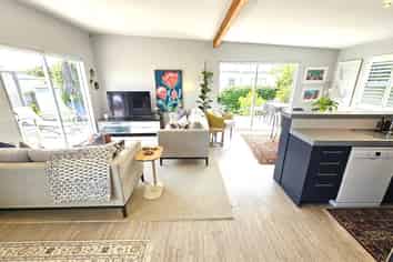  162 Kowhai Avenue, Matarangi