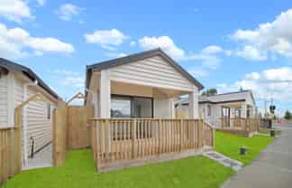 5 Tributary Parade, Karaka