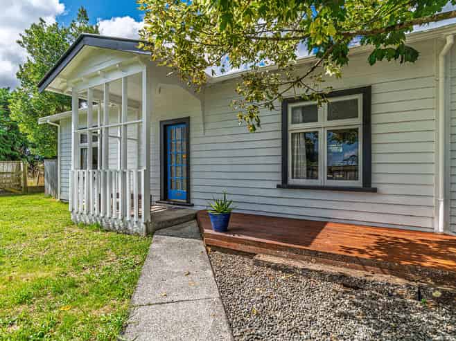 61 Hilton Road, Carterton