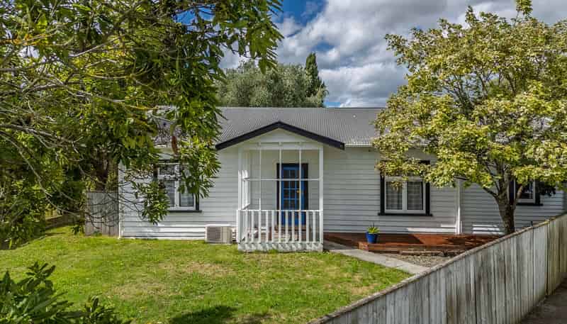 61 Hilton Road, Carterton
