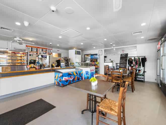 Licenced café and bar - freehold going concern