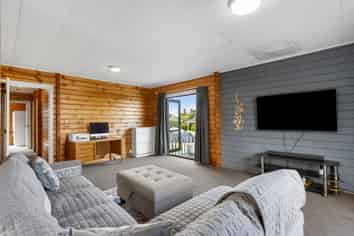 185 Carnoustie Drive, Wattle Downs