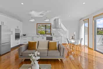 78 Mission Cove, Company Bay