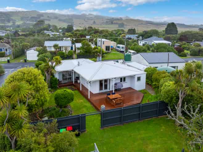 9 Seaforth Street, Karitane