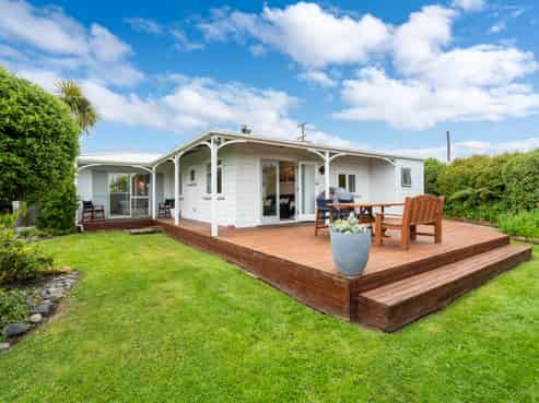 9 Seaforth Street, Karitane