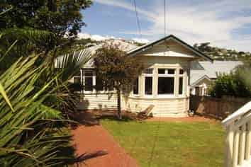 49 Eden Street, Island Bay