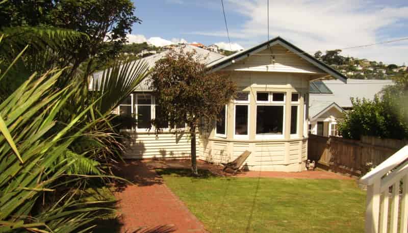 49 Eden Street, Island Bay