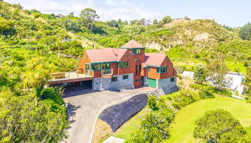 8 Wairere Road, Bastia Hill