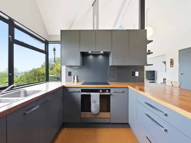 8 Wairere Road, Bastia Hill