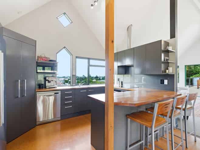 8 Wairere Road, Bastia Hill