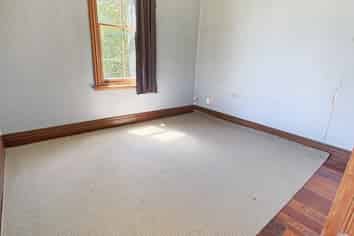 Hawkes Bay - Address withheld