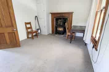 Hawkes Bay - Address withheld