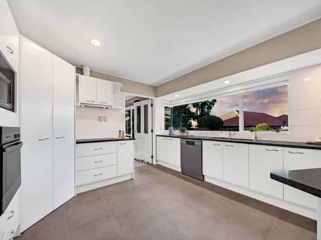 12 Orohena Close, Northpark