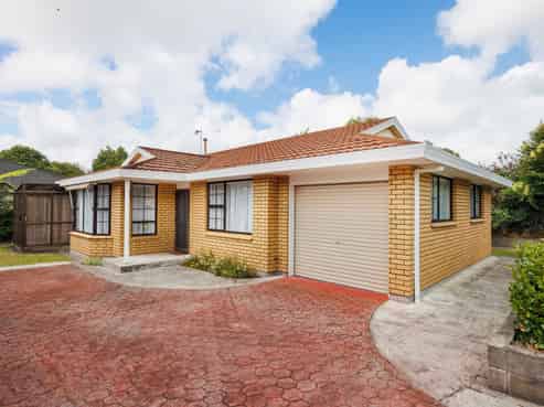 98 Monrad Street, Highbury