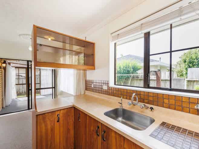 98 Monrad Street, Highbury