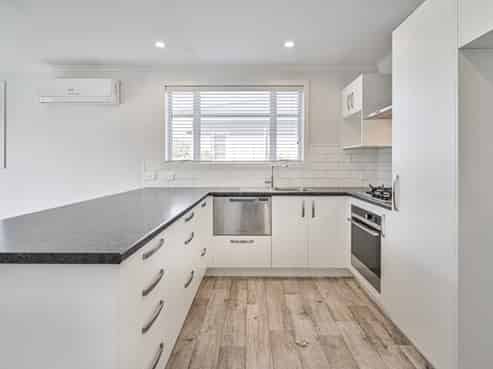 2 Tara Lane, Parkvale