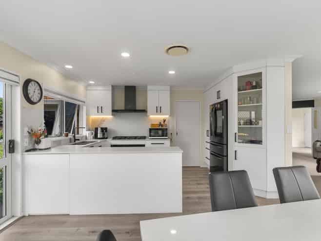 37 Lotus Ave, Mount Maunganui