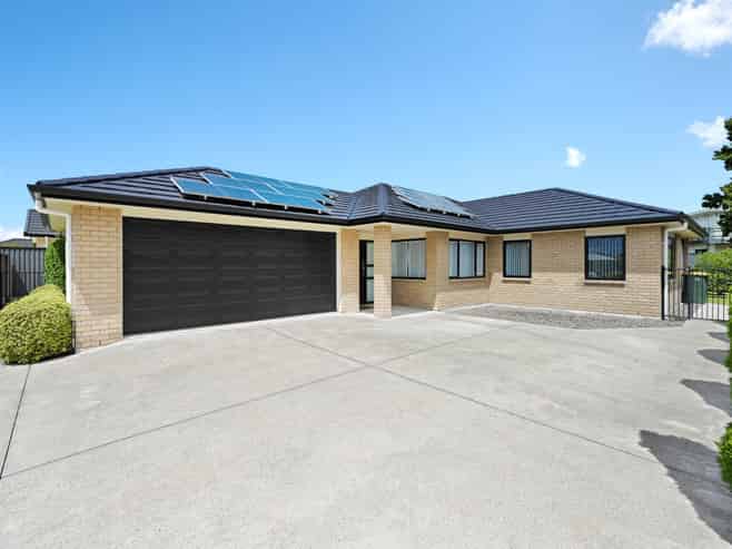 27 Stan Heather Drive, Glenview