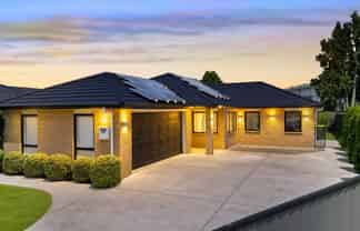 27 Stan Heather Drive, Glenview