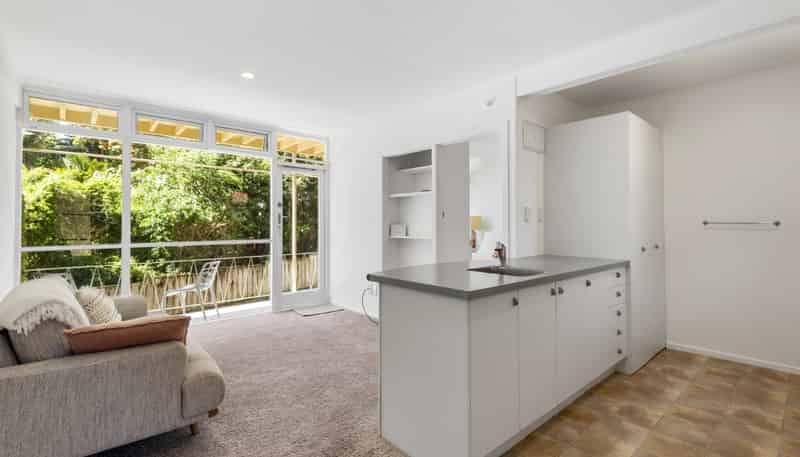 6/93 Vauxhall Road, Devonport