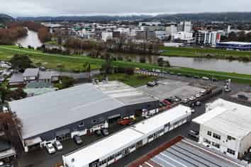 High Stud and Clear Span Warehouse