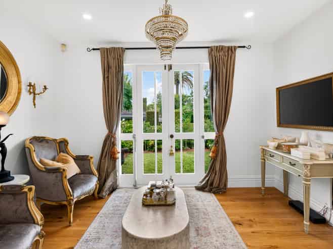 4 Loreto Heights, Remuera