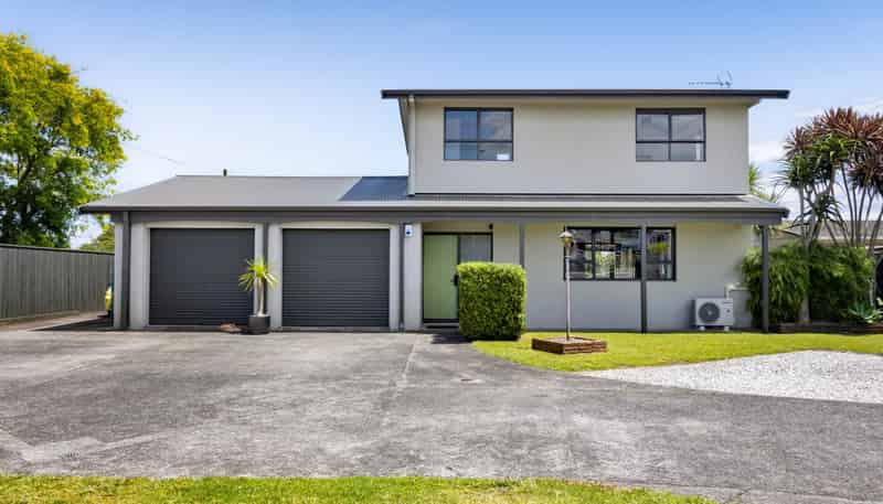 164 Tukapa Street, Westown