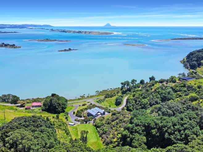 8 Ohiwa Cove Rise, Opotiki