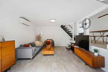 Flat 3/52 Fruitvale Road, New Lynn