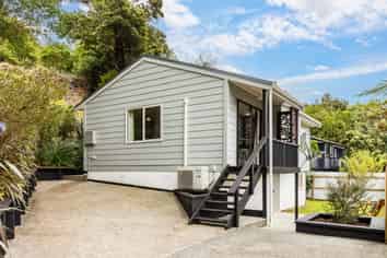 16 Crystal Grove, Birchville