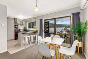 16 Crystal Grove, Birchville