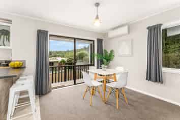 16 Crystal Grove, Birchville