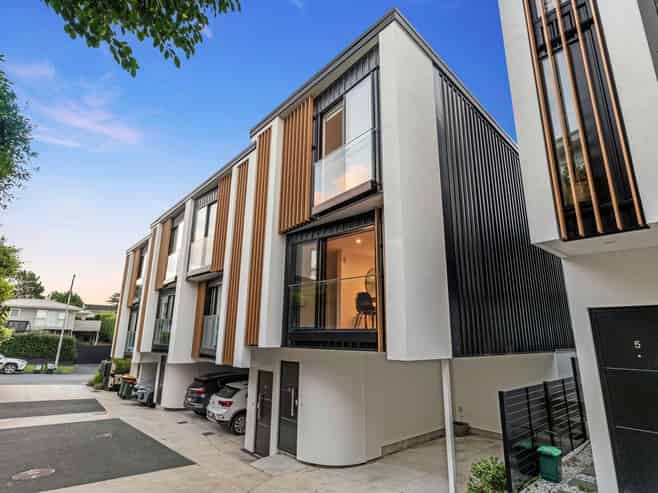 4/10 Ashwell Street, Saint Heliers