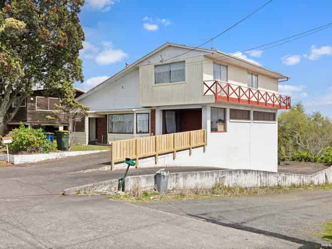 434 Don Buck Road, Massey