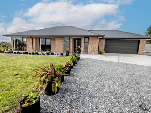 8 Pukaki Avenue, Ngahere