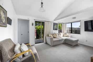 205A Pattison Road , Akina