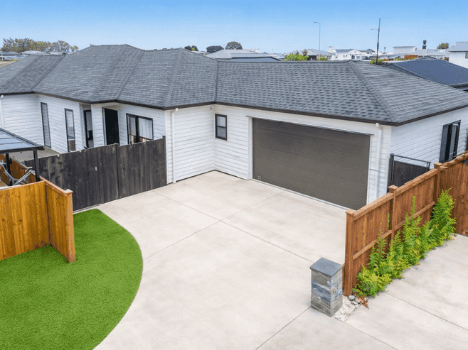 6 Kakabeak Way, Takanini