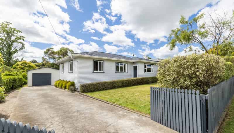17 Plassey Street, Havelock North