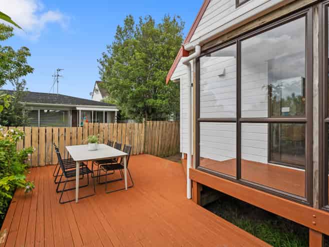 2/13 Eden View Road, Sandringham