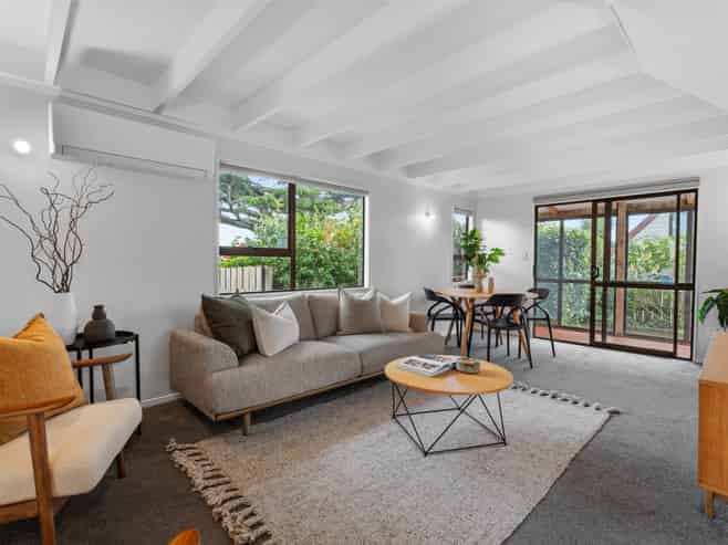 2/13 Eden View Road, Sandringham