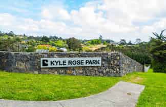 10C Albertine Place, Greenhithe