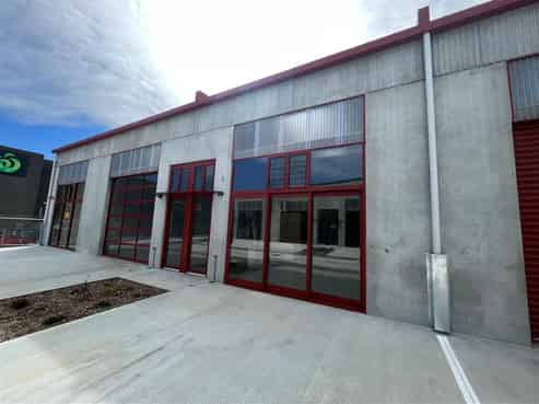 Glass Fronted | New Unit