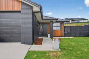 4 Porokaiwhiri Avenue, Helensville