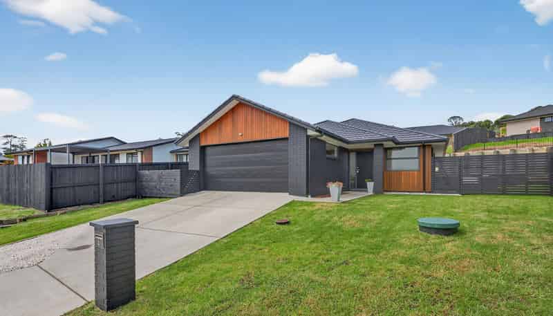 4 Porokaiwhiri Avenue, Helensville