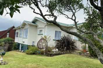 135 Church Street, Onerahi