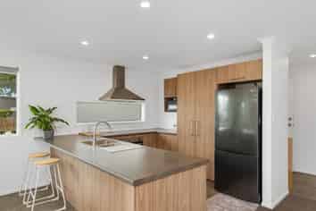 30 Flack Street, Pyes Pa