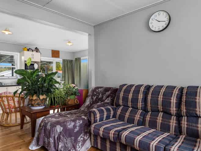 69 McKenzie Street, Taneatua