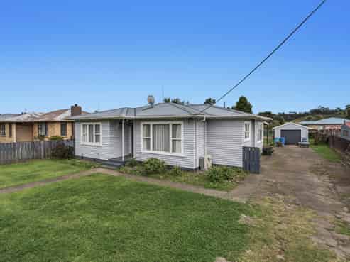 69 McKenzie Street, Taneatua