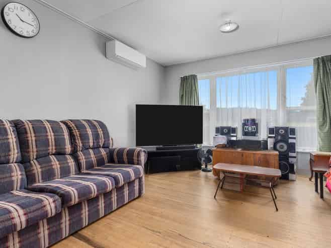 69 McKenzie Street, Taneatua