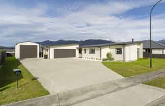43 South Arm Drive, Te Anau